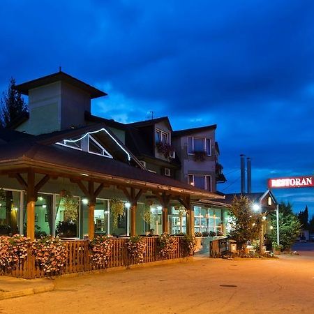 Motel Kod Bakija คาร์โลวัตส์ ภายนอก รูปภาพ