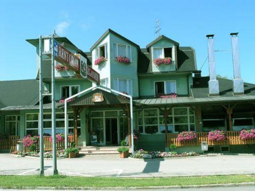 Motel Kod Bakija คาร์โลวัตส์ ภายนอก รูปภาพ