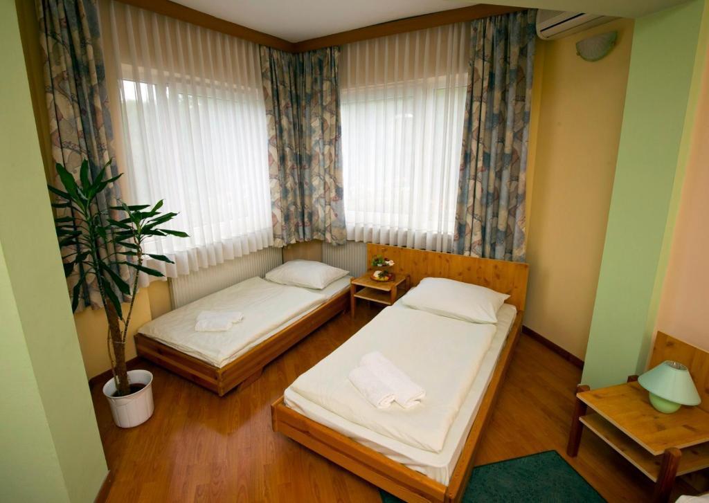 Motel Kod Bakija คาร์โลวัตส์ ห้อง รูปภาพ